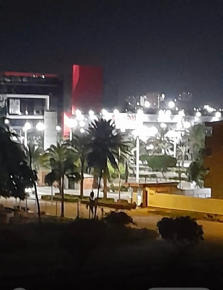 Vista nocturna · Vista al Mar, Atenea Suites